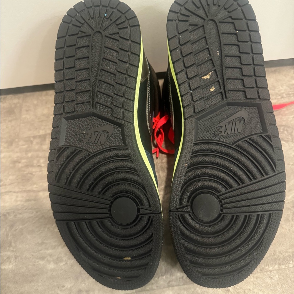 Jordan 1 - Picture 4 of 5